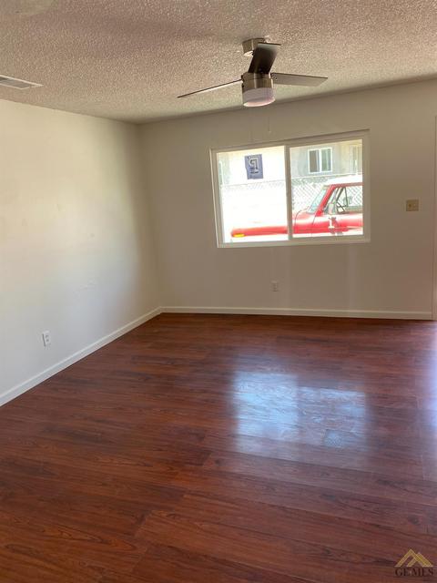 1921 Dover St, Delano, CA 93215 photo 5