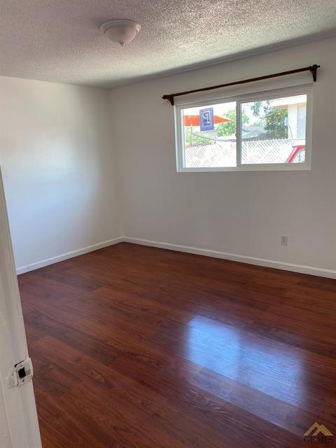 1921 Dover St, Delano, CA 93215 photo 6