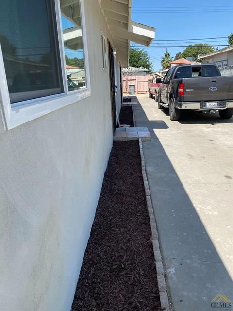 1921 Dover St, Delano, CA 93215 photo 9