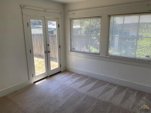 330 E St, Bakersfield, CA 93304 photo 14