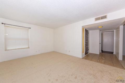 1102 Bell Ave, Taft, CA 93268 photo 5