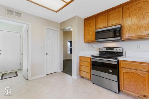 7302 Bald Eagle St, Bakersfield, CA 93306 photo 15