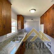 2 Cypress Ln, Taft, CA 93268 photo 10