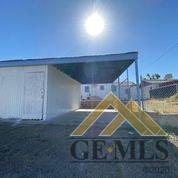 138 Franklin Ave, Taft, CA 93268 photo 2