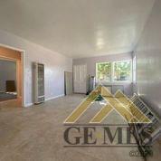 138 Franklin Ave, Taft, CA 93268 photo 13