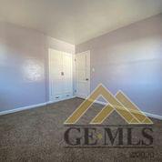 138 Franklin Ave, Taft, CA 93268 photo 5