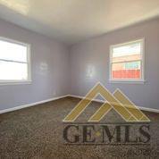 138 Franklin Ave, Taft, CA 93268 photo 12