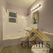 138 Franklin Ave, Taft, CA 93268 photo 6