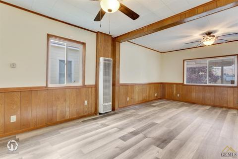 118 W E St, Tehachapi, CA 93561 photo 10