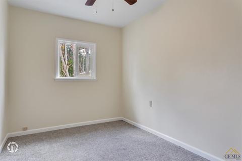 118 W E St, Tehachapi, CA 93561 photo 25