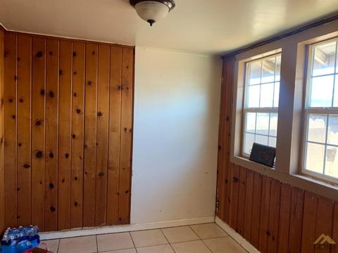 709 Taylor St, Taft, CA 93268 photo 13