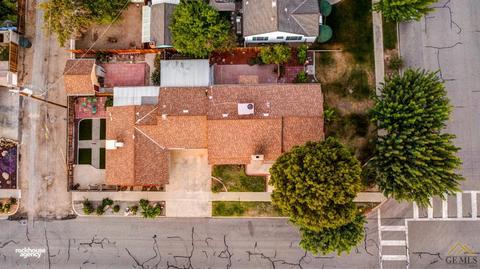 700 Bell Ave, Taft, CA 93268 photo 3