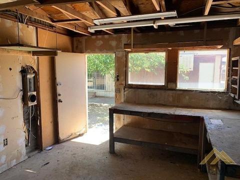 321 S 7th St, Taft, CA 93268 photo 27