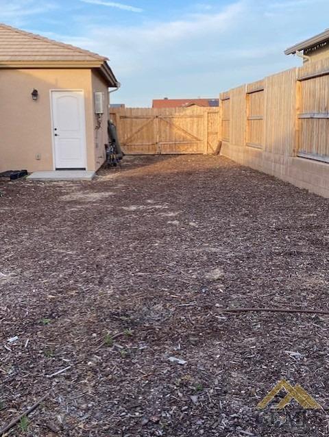 419 Hillard St, Taft, CA 93268 photo 18