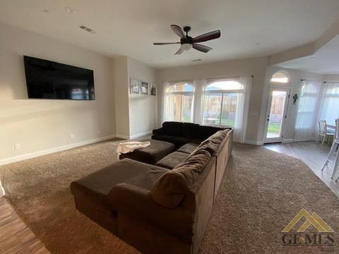 419 Hillard St, Taft, CA 93268 photo 7