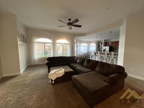 419 Hillard St, Taft, CA 93268 photo 8