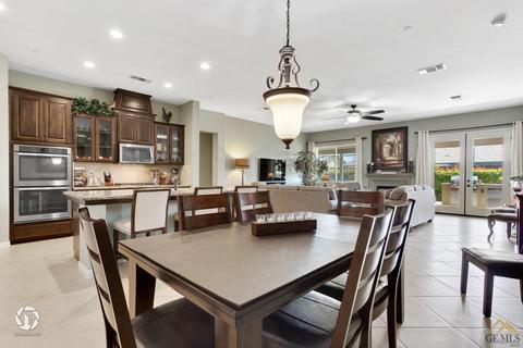 10705 Valle De Erro Ln, Bakersfield, CA 93314 photo 10