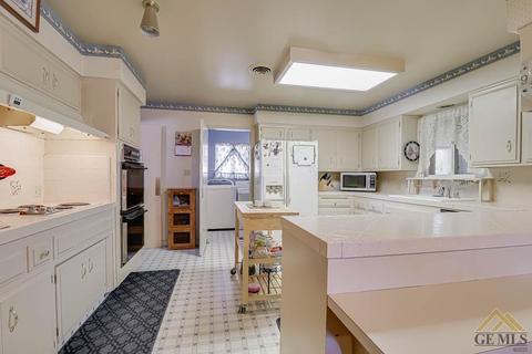 2516 Silver Dr, Bakersfield, CA 93306 photo 8