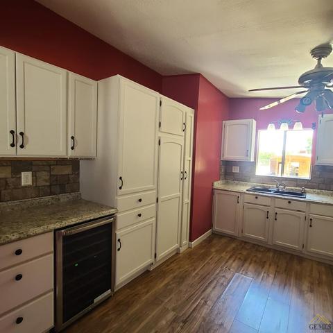 18818 Beech Ave, Shafter, CA 93263 photo 18