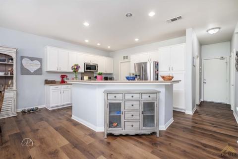 12806 Beechfield Dr, Bakersfield, CA 93312 photo 13