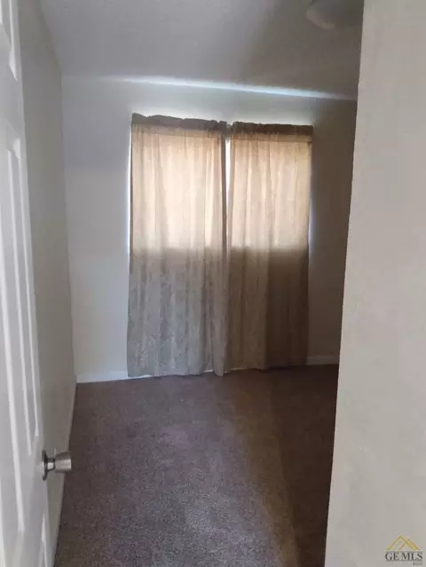 216 E 7th St, Bakersfield, CA 93307 photo 8