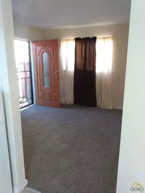 216 E 7th St, Bakersfield, CA 93307 photo 12