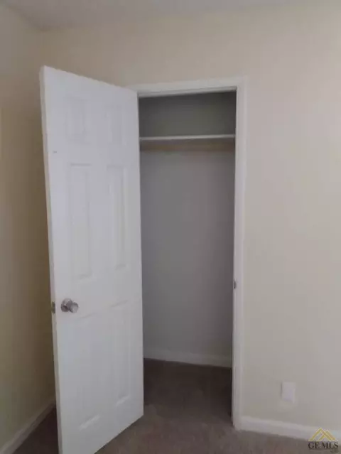 216 E 7th St, Bakersfield, CA 93307 photo 9