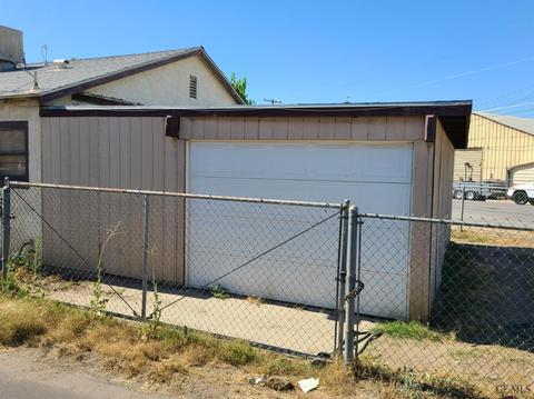 920 Espee St, Bakersfield, CA 93301 photo 26