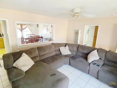 920 Espee St, Bakersfield, CA 93301 photo 8