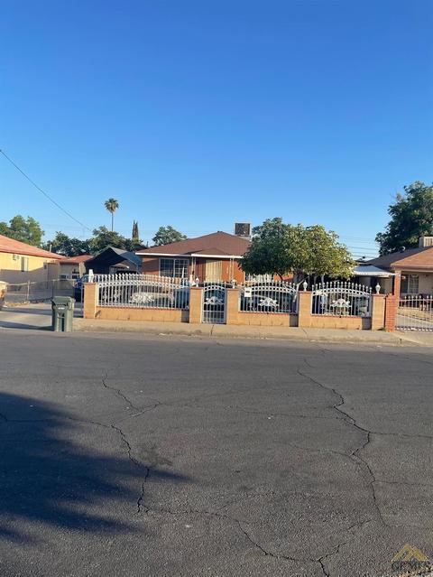 1409 E 10th St, Bakersfield, CA 93307 photo 1