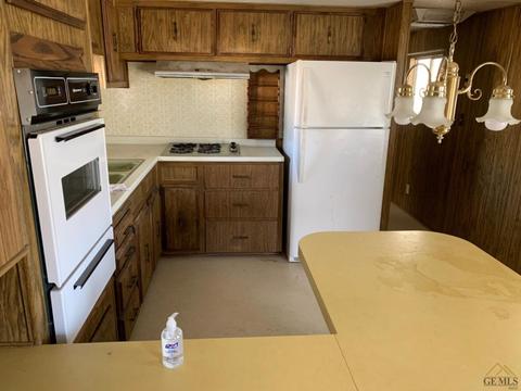 10820 Powers Ave, Weldon, CA 93283 photo 9