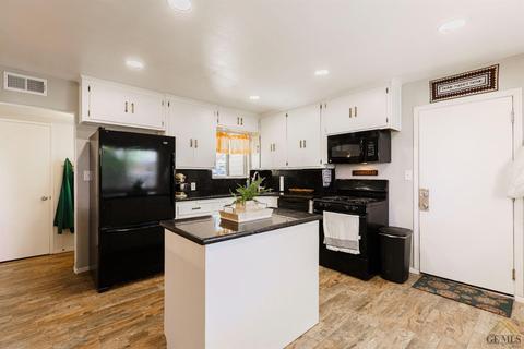 201 Spruce St, Tehachapi, CA 93561 photo 7