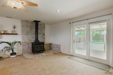 201 Spruce St, Tehachapi, CA 93561 photo 6