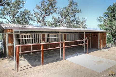 30220 Sunland Way, Tehachapi, CA 93561 photo 8