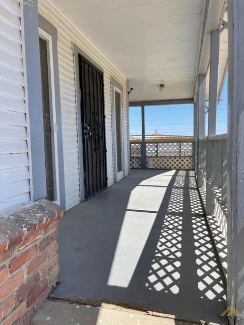 505 Harding Ave, Taft, CA 93268 photo 5