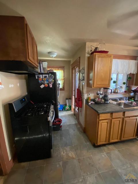2012 King St, Bakersfield, CA 93305 photo 7
