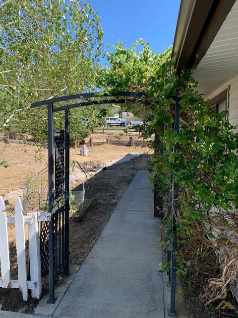 18231 Arosa Rd, Tehachapi, CA 93561 photo 6