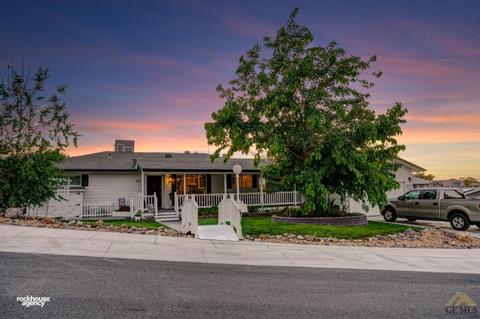521 Grant Ter, Taft, CA 93268 photo 2