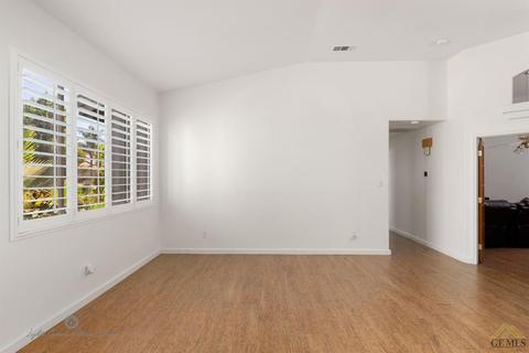 3702 Bathurst Ave, Bakersfield, CA 93313 photo 6