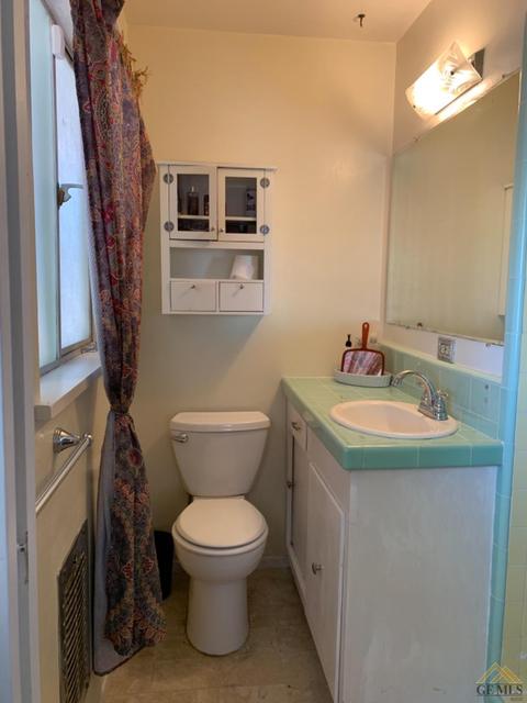 717 5th St, Taft, CA 93268 photo 23