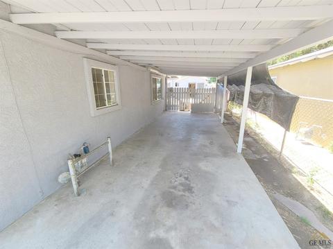 8321 Bernard Ave, Lamont, CA 93241 photo 5
