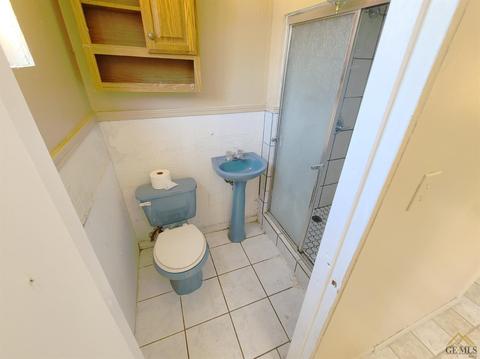 8321 Bernard Ave, Lamont, CA 93241 photo 32