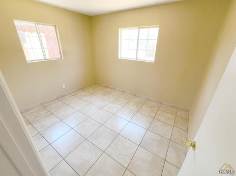8321 Bernard Ave, Lamont, CA 93241 photo 19