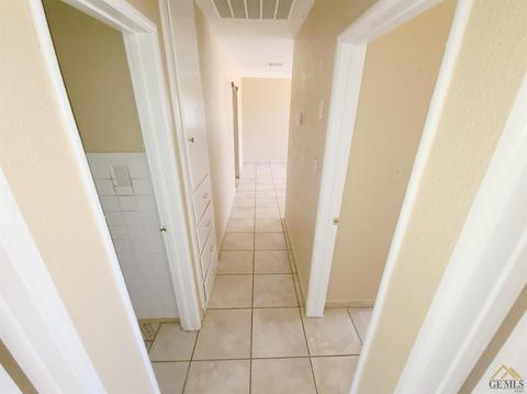 8321 Bernard Ave, Lamont, CA 93241 photo 16