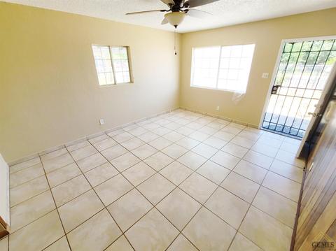 8321 Bernard Ave, Lamont, CA 93241 photo 13