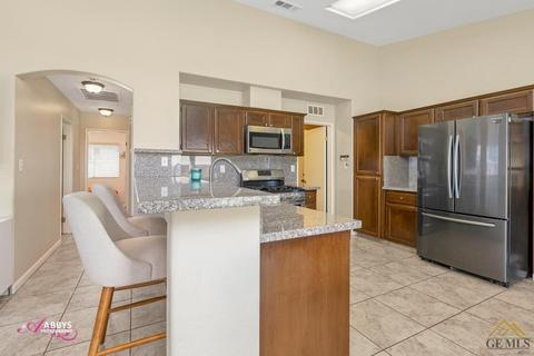 4801 Silver Mountain Ct, Bakersfield, CA 93311 photo 5