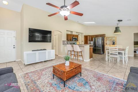 4801 Silver Mountain Ct, Bakersfield, CA 93311 photo 4