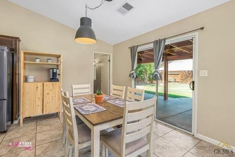 4801 Silver Mountain Ct, Bakersfield, CA 93311 photo 7