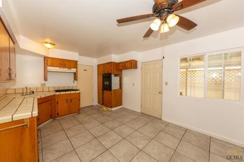205 Ash St, Taft, CA 93268 photo 9