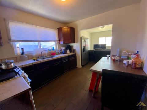 106 E 8th St, Bakersfield, CA 93307 photo 6